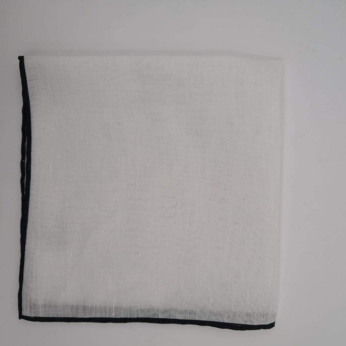 Cruciani & Bella 100% Hand-rolled  -  Pocket Square White and Dark Blue Handmade in Italy 31 cm X 31 cm #6736