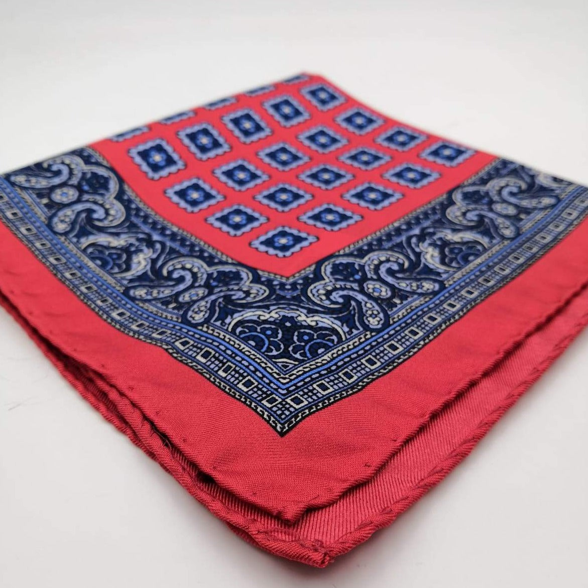 Cruciani & Bella 100% Silk Hand-rolled   Red and Blue Patterned  Motif  Pocket Square Handmade in Italy 32 cm X 32cm #4555