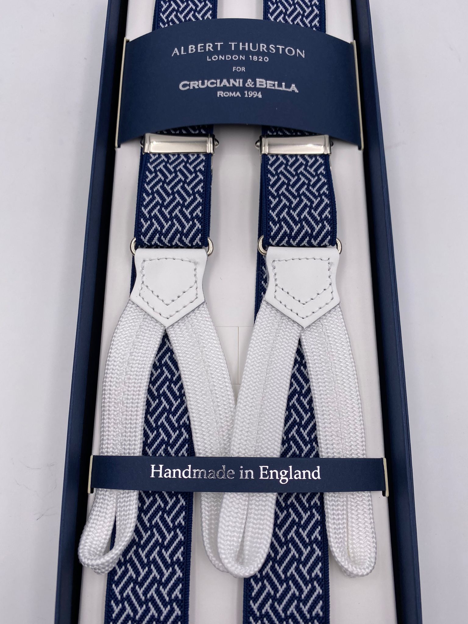 Albert Thurston for Cruciani & Bella Made in England Adjustable Sizing 25 mm elastic braces Blue and White Optical Pattern Braid ends Y-Shaped Nickel Fittings Size: L #5669
