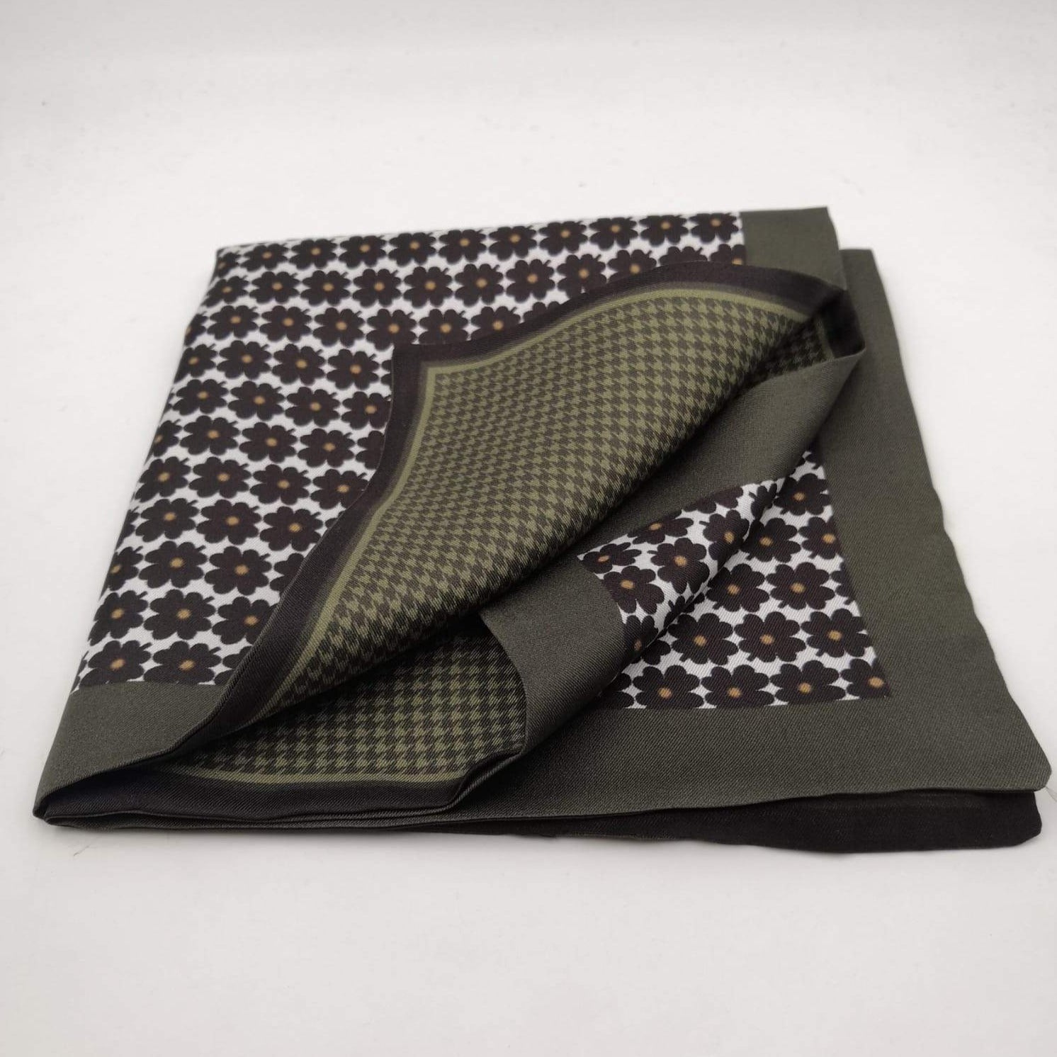 Cruciani & Bella 100% Silk Dark Green ,Green and White Double Floreal Motif Poket Square Double Faces Made in Italy 33 cm X 33 cm #6152