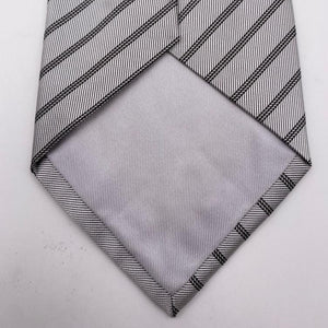 Franco Bassi for Cruciani & Bella 100% Wowen Silk Tipped Motif Light Grey Wowen Tie Handmade in Italy 9 cm x 148 cm New Old Stock #6437