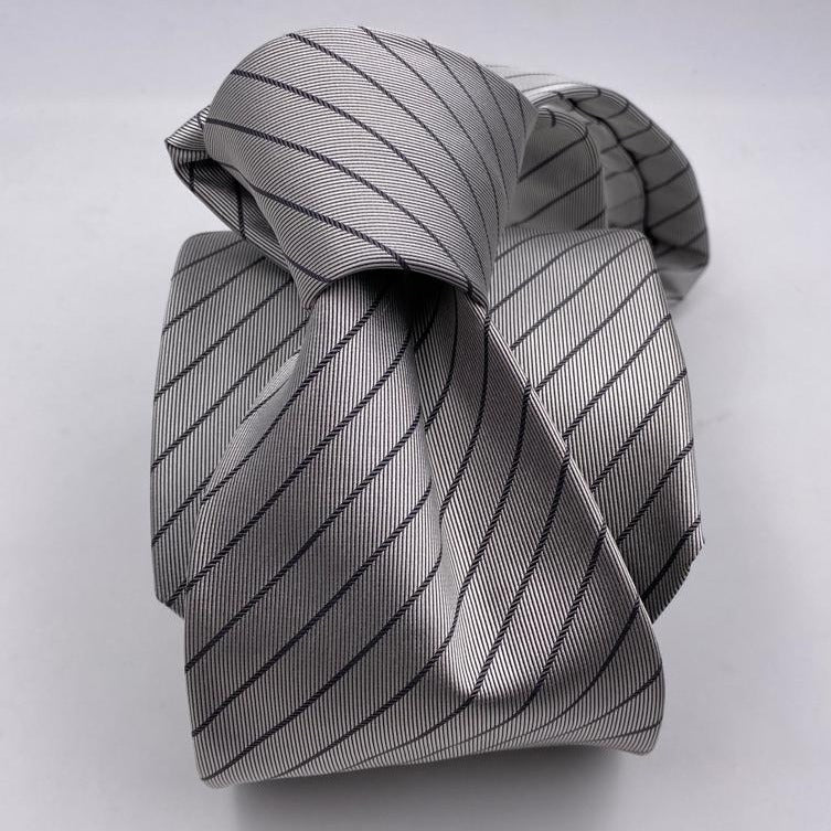 Cruciani & Bella 100% Wowen Silk Tipped Light Grey Wowen Tie Handmade in Italy Striped 9,5 cm x 148 cm New Old Stock #6447