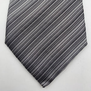 Cruciani & Bella 100% Wowen Silk Self Tipped Striped Grey Wowen Tie Handmade in Italy 9 cm x 148 cm New Old Stock #6446