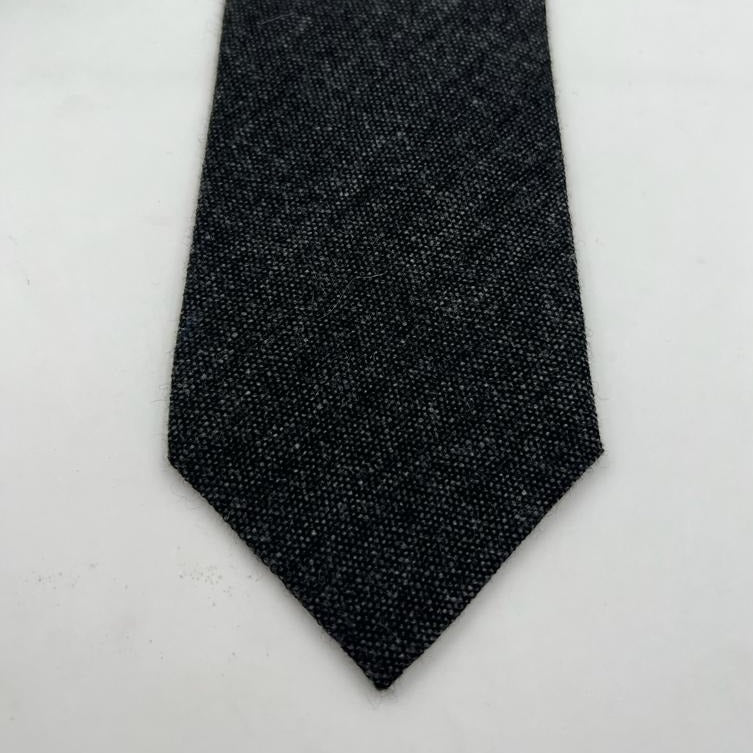 Cruciani & Bella 100%  Wool  Tipped Dark Grey Tie Handmade in Italy 8 cm x 148 cm New Old Stock #6381