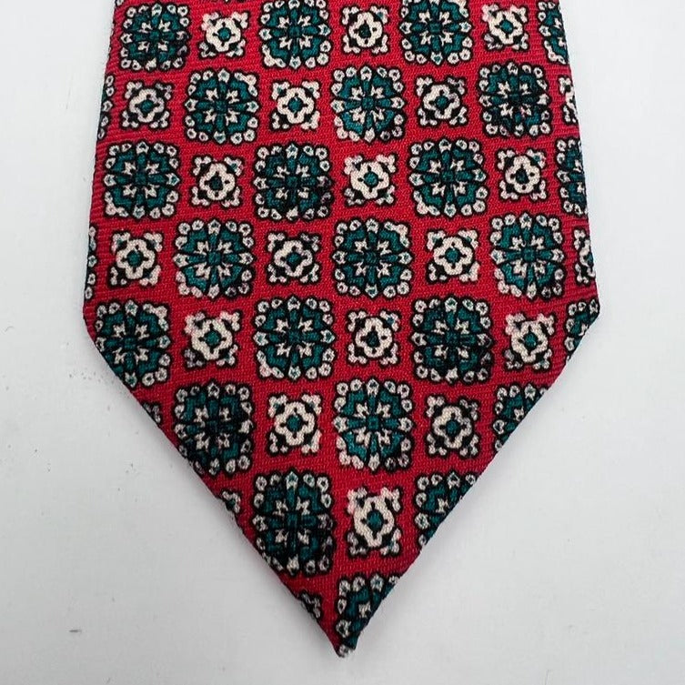 Drake's Vintage 100% Wool Self Tipped Red, Green and White  Motif Tie Handmade in England 8 cm x 148 cm #3841