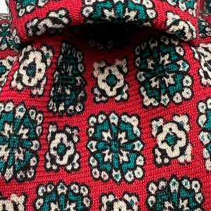 Drake's Vintage 100% Wool Self Tipped Red, Green and White  Motif Tie Handmade in England 8 cm x 148 cm #3841