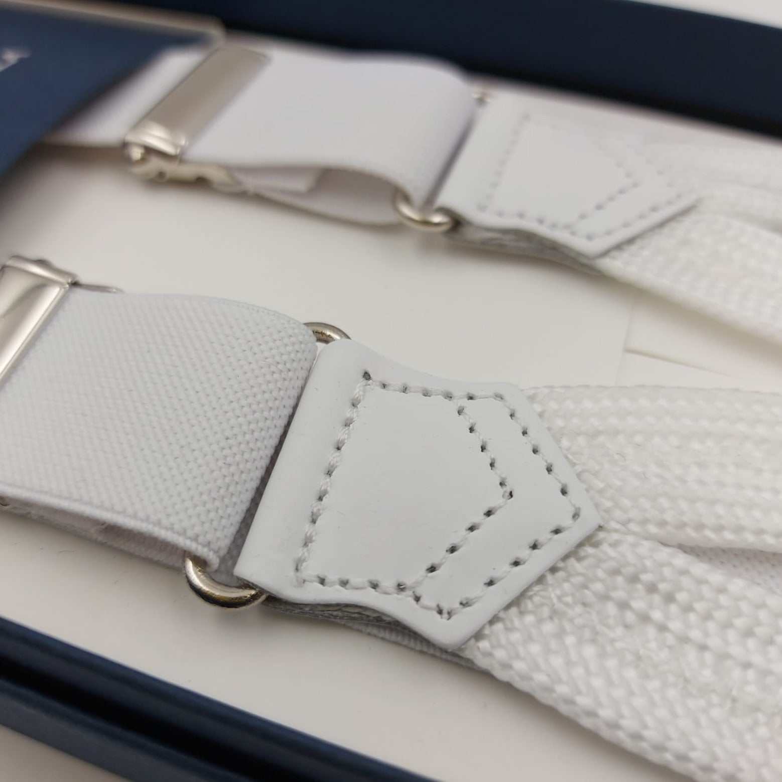 Albert Thurston for Cruciani & Bella Made in England Adjustable Sizing 25 mm elastic braces White plain Braid ends Y-Shaped Nickel Fittings Size: XL #6743
