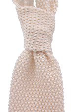 Bright ivory knitted tie