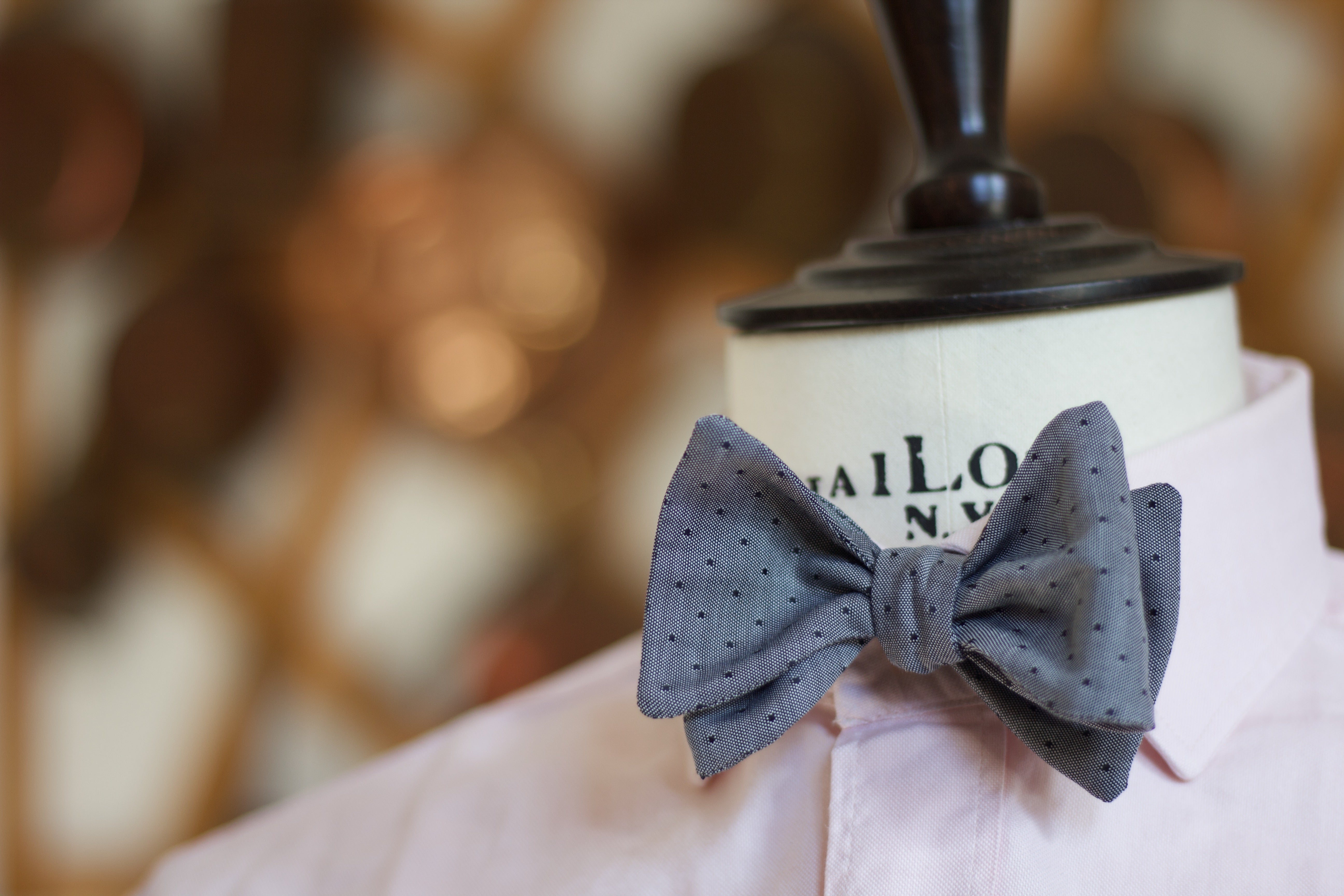 Noodles Bow Ties 100% Cotton Grey, Black polka dots Handcrafted in Italy coated metal hardware  olive green gabardine inside hand-stitched labels handmade boxes self-tie bow ties BOW SIZE  Butterfly approx. 11x6 cm Adjustment: 35 cm - 45 cm N.B :