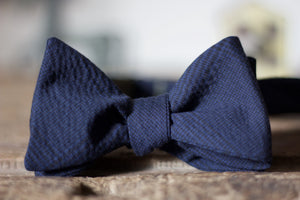 Noodles Bow Ties 100% Cotton seersucker Blue Prince of Wales Handcrafted in Italy coated metal hardware  olive green gabardine inside hand-stitched labels handmade boxes self-tie bow ties BOW SIZE  Butterfly approx. 11x6 cm Adjustment: 35 cm - 45 cm