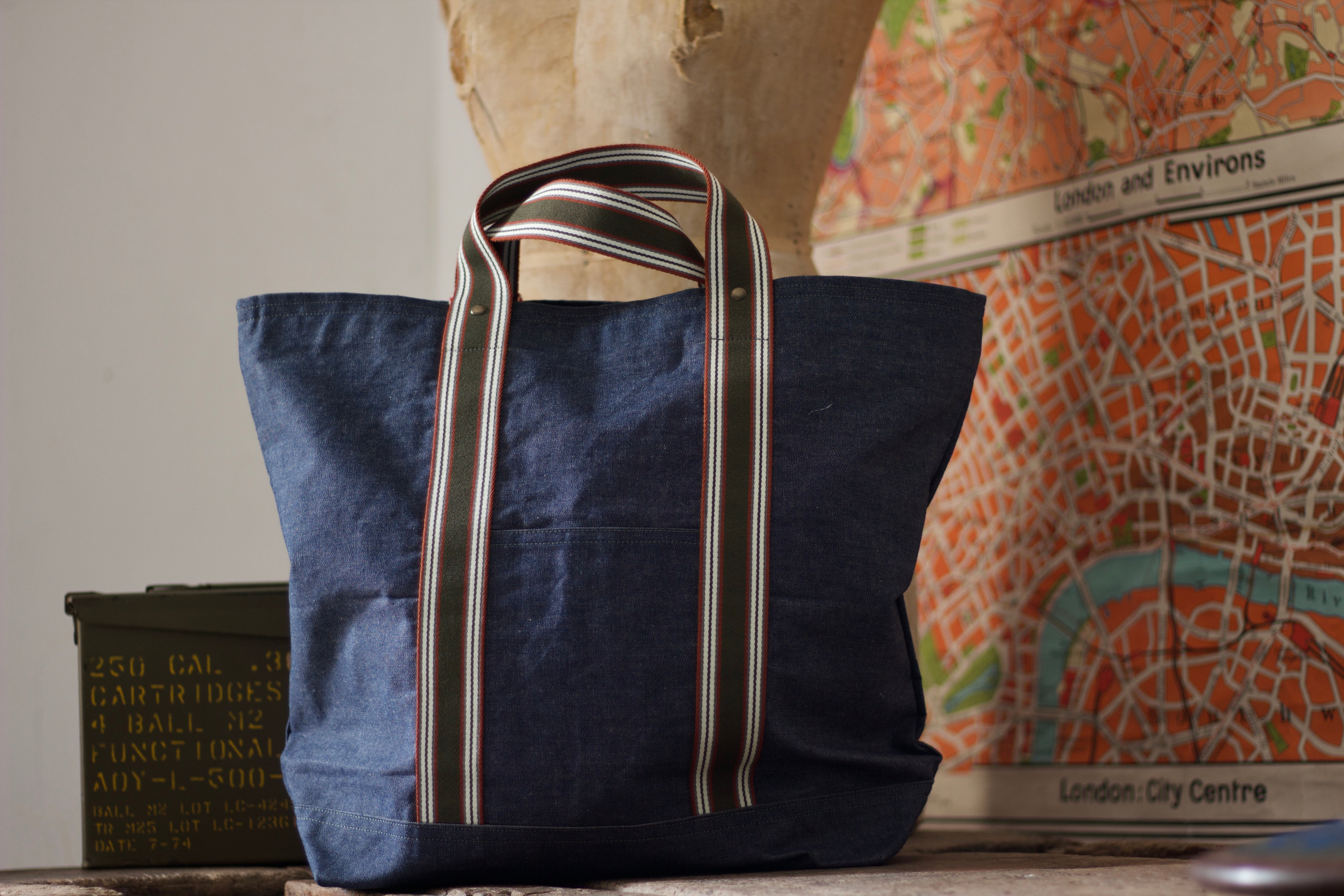 Noodles - Denim dry waxed cotton - Green handles tote bag