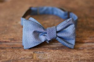 Noodles Bow Ties Denim and Silk Light Blue, small motif Handcrafted in Italy coated metal hardware  olive green gabardine inside hand-stitched labels handmade boxes self-tie bow ties BOW SIZE  Butterfly approx. 11x6 cm Adjustment: 35 cm - 45 cm N.B :