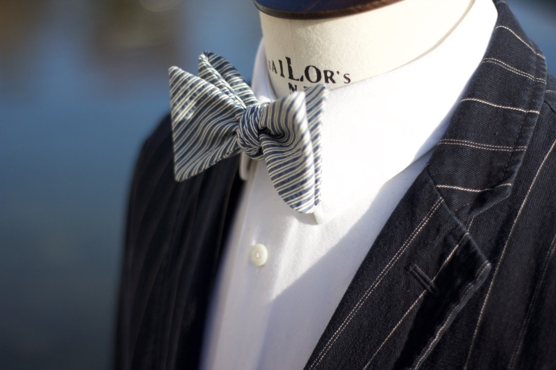 Noodles Bow Ties 100% Cotton  Blue and white Handcrafted in Italy coated metal hardware  olive green gabardine inside hand-stitched labels handmade boxes self-tie bow ties