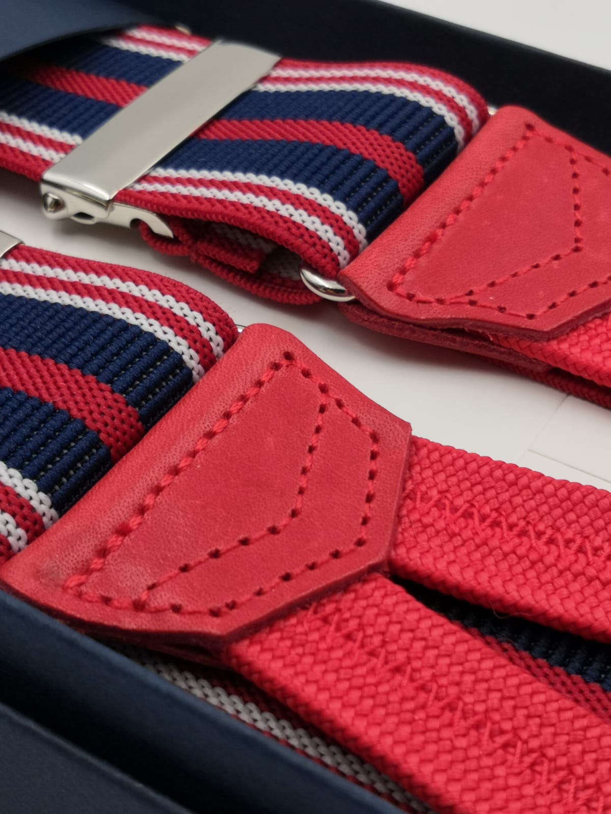 Albert Thurston for Cruciani & Bella Made in England Adjustable Sizing 35 mm elastic  braces Blue, Red and White stripes Braid ends Y-Shaped Nickel Fittings Size: L